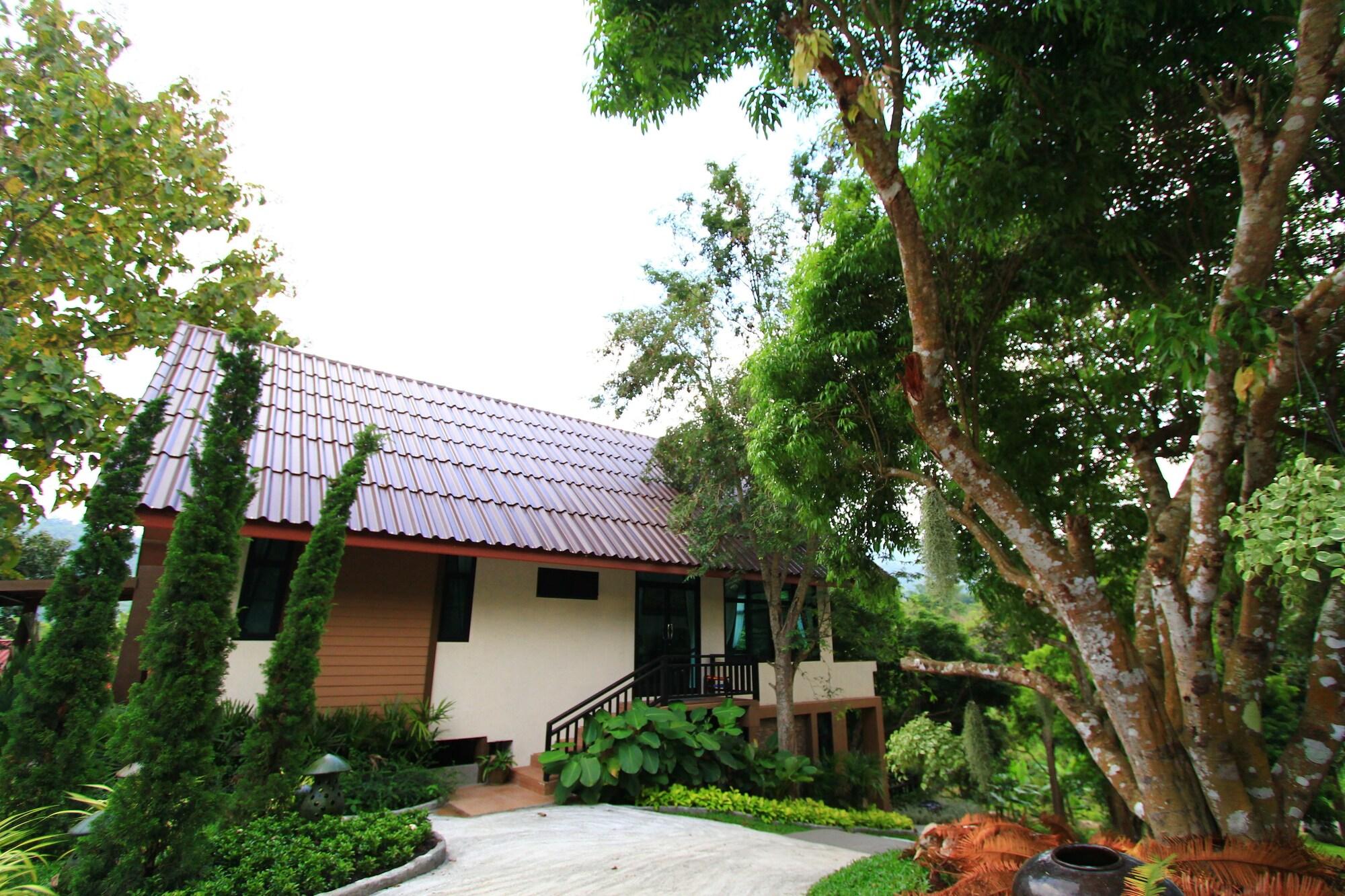 Silver Garden Resort 6/50