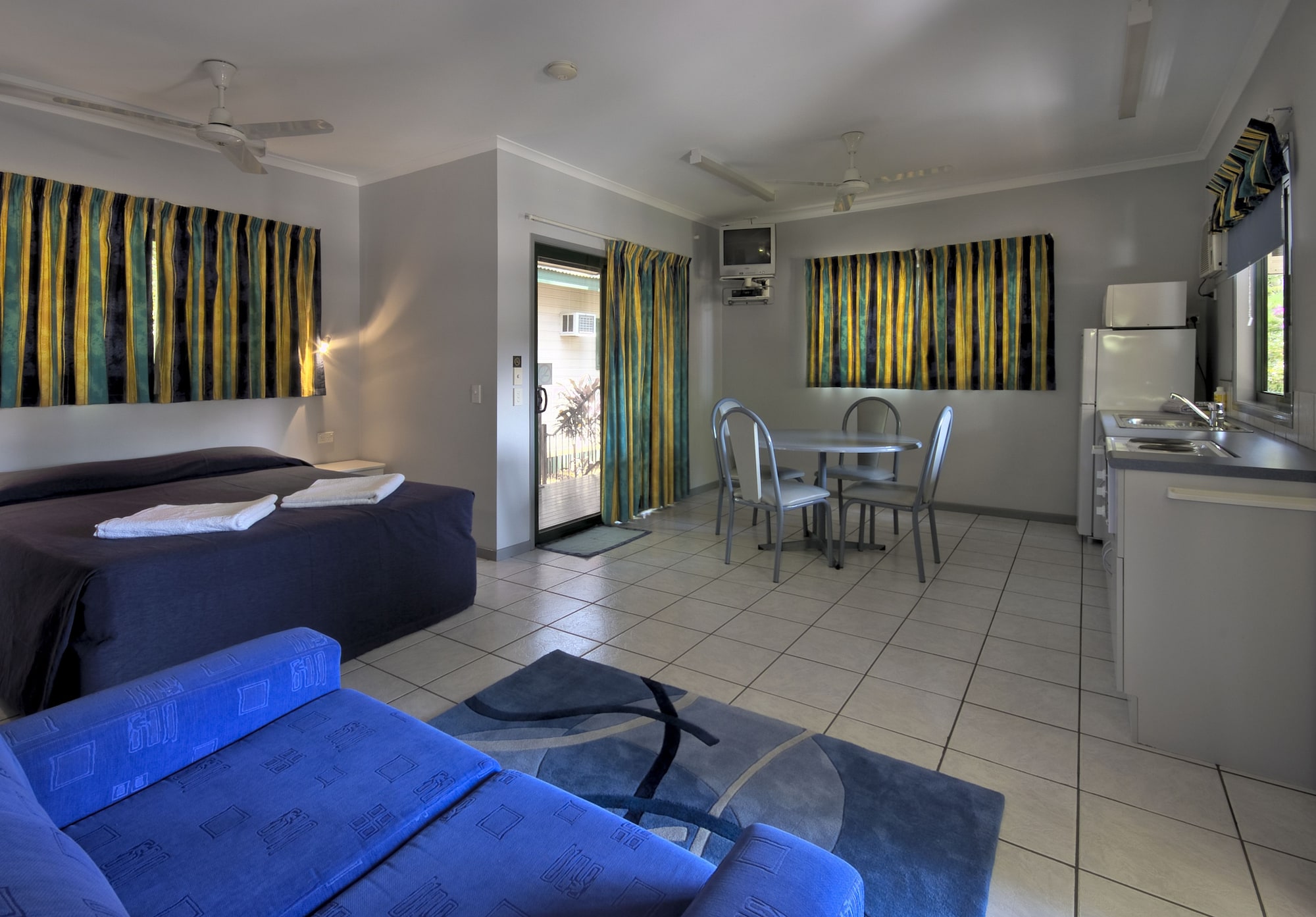 Studio, Villa, Queen Bed, Kitchen