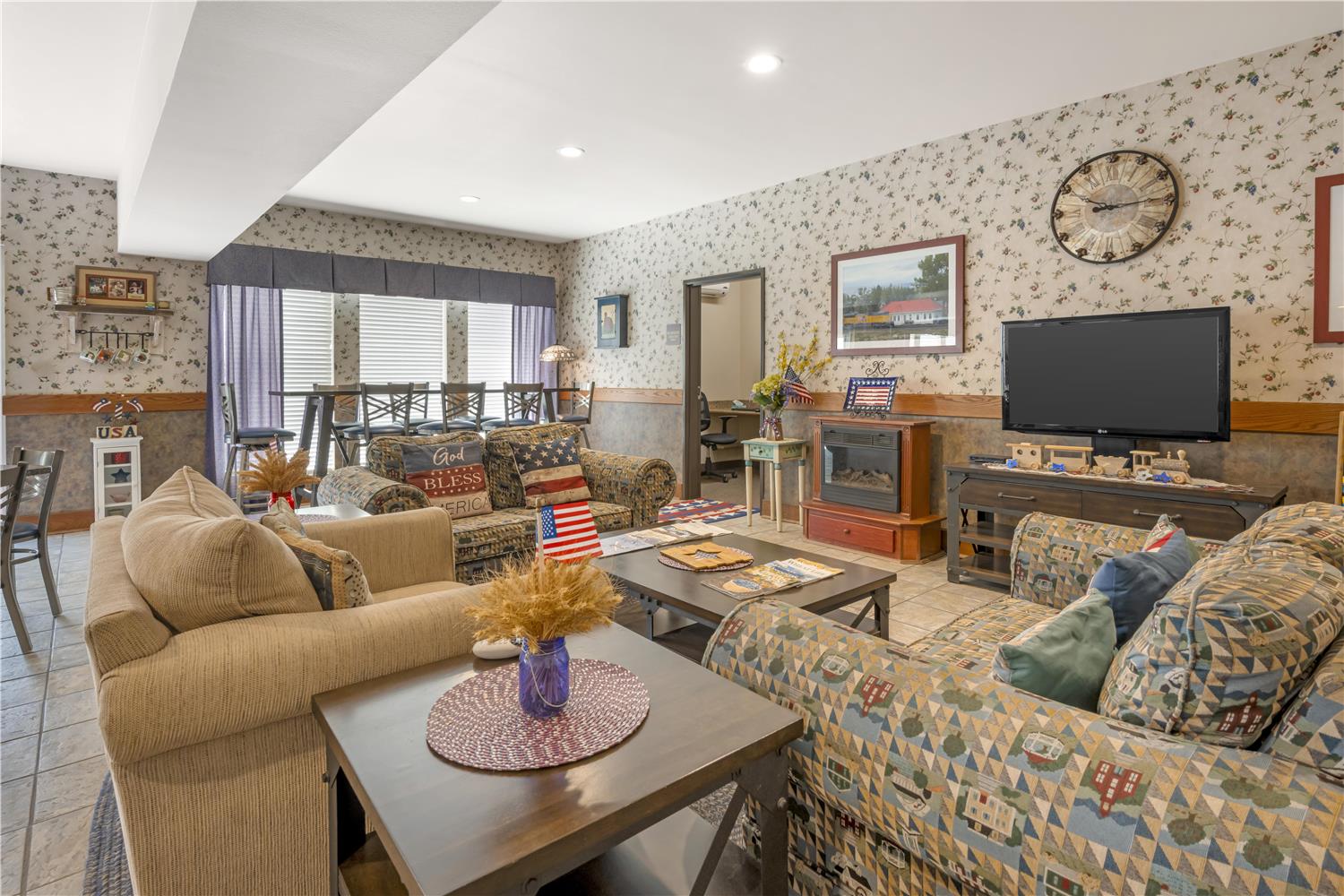 Best Western Bronco Inn 12/18