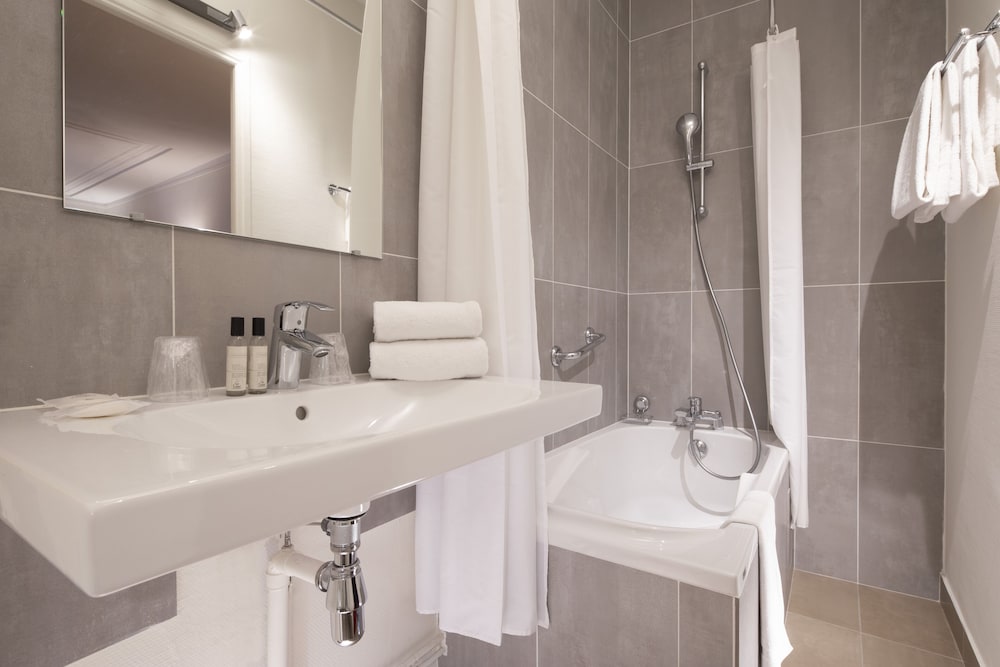 HOTEL LONDRES SAINT HONORE 14/38