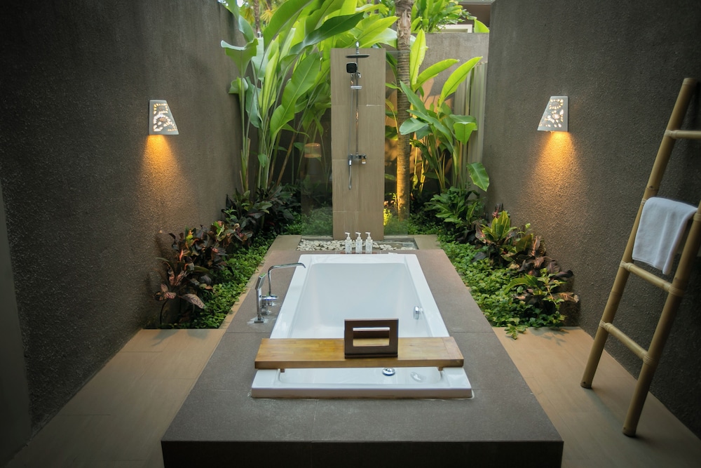 SENETAN VILLAS AND SPA RESORT 39/50