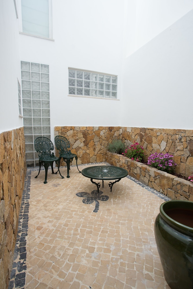 Opus One Luxury Guest House 43/50