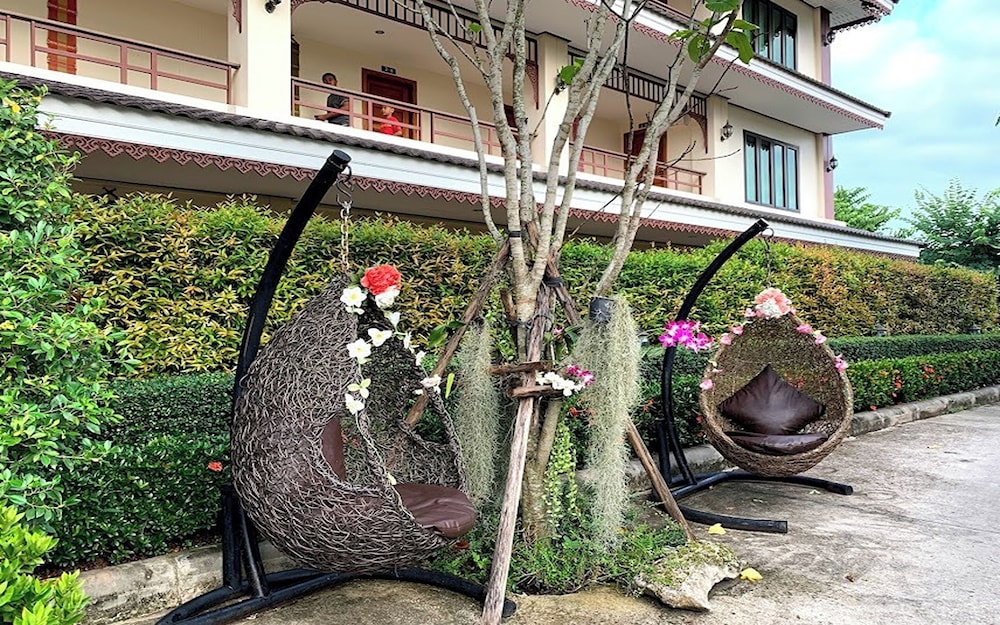 Sawadeelanna Hotel 60/63