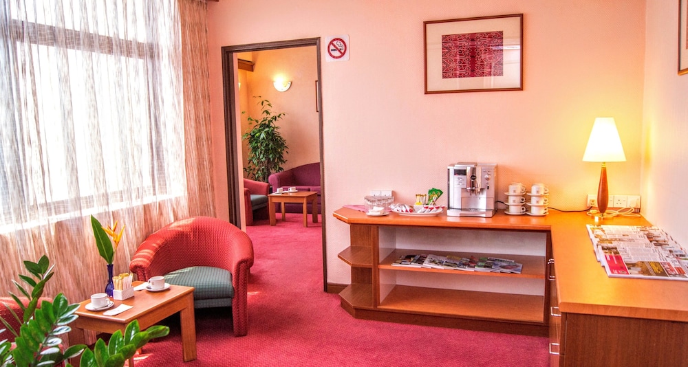 HOTEL GRAND CONTINENTAL KUCHING 70/89