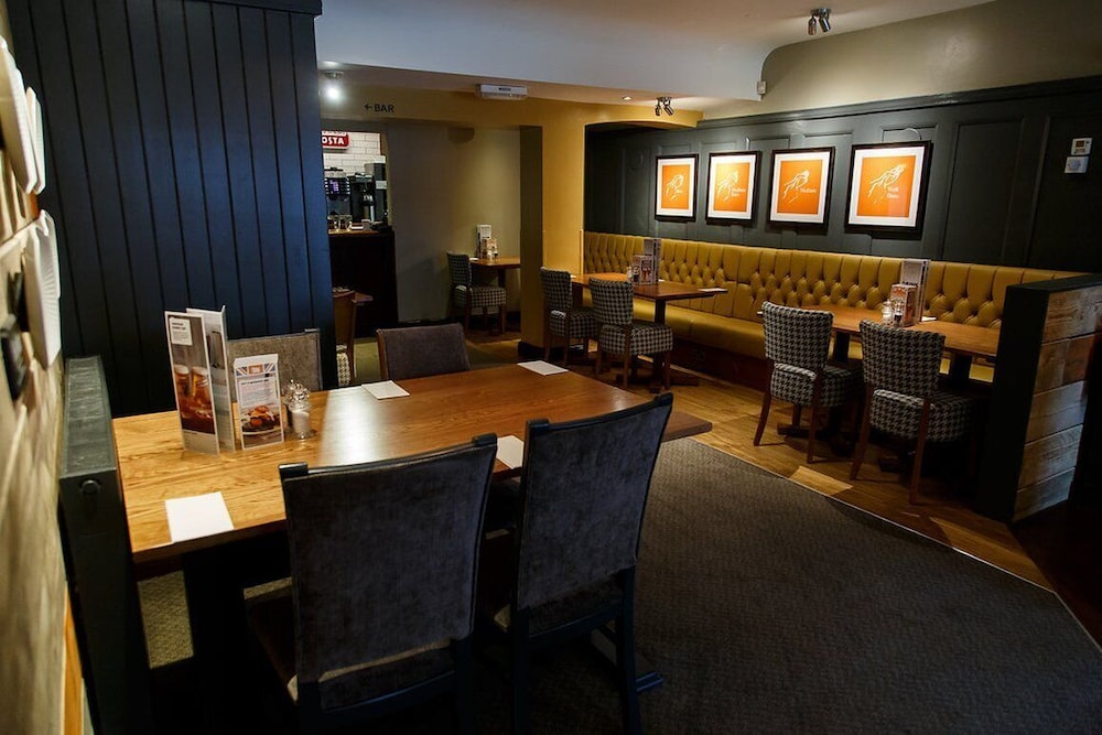 Premier Inn Stevenage 40/45