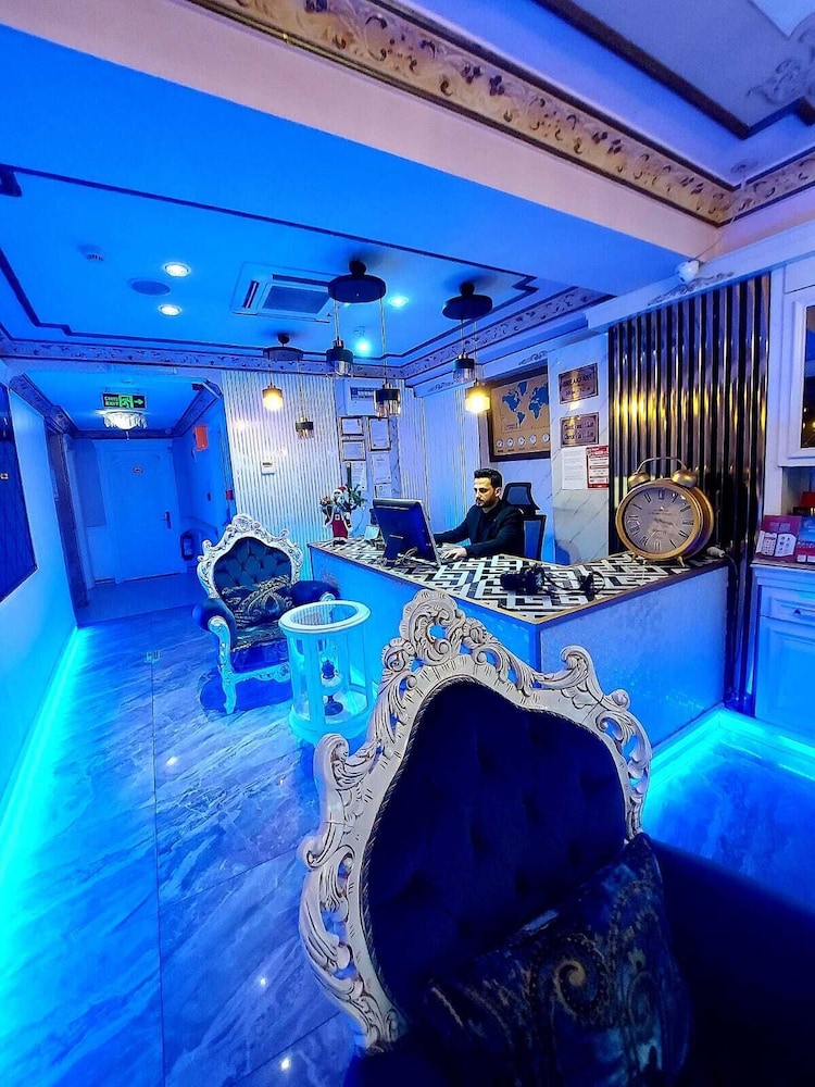 LEYENDA HOTEL 42/50