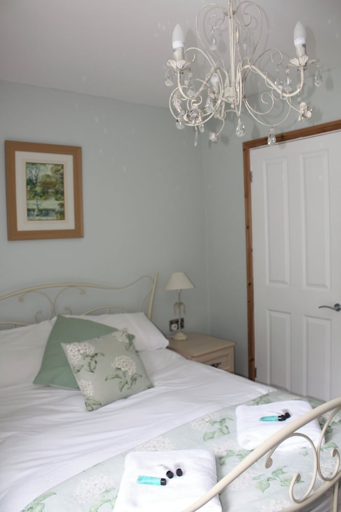 The Waterwheel Inn 17/50