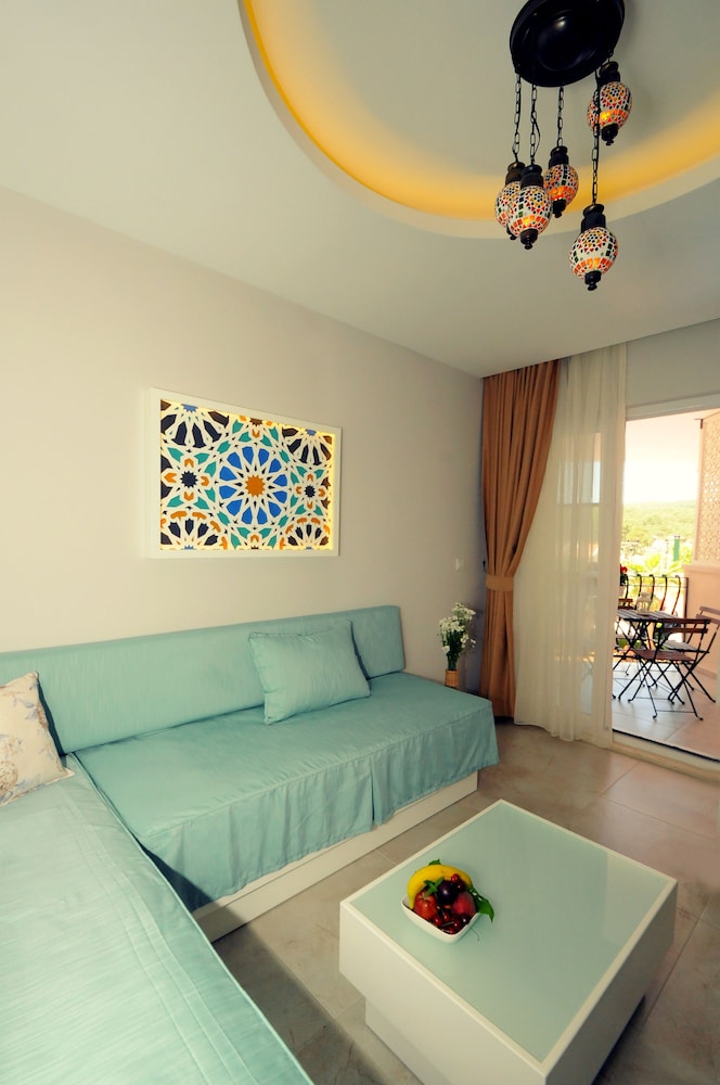 Sea Breeze Hotel And Apartments 27/50