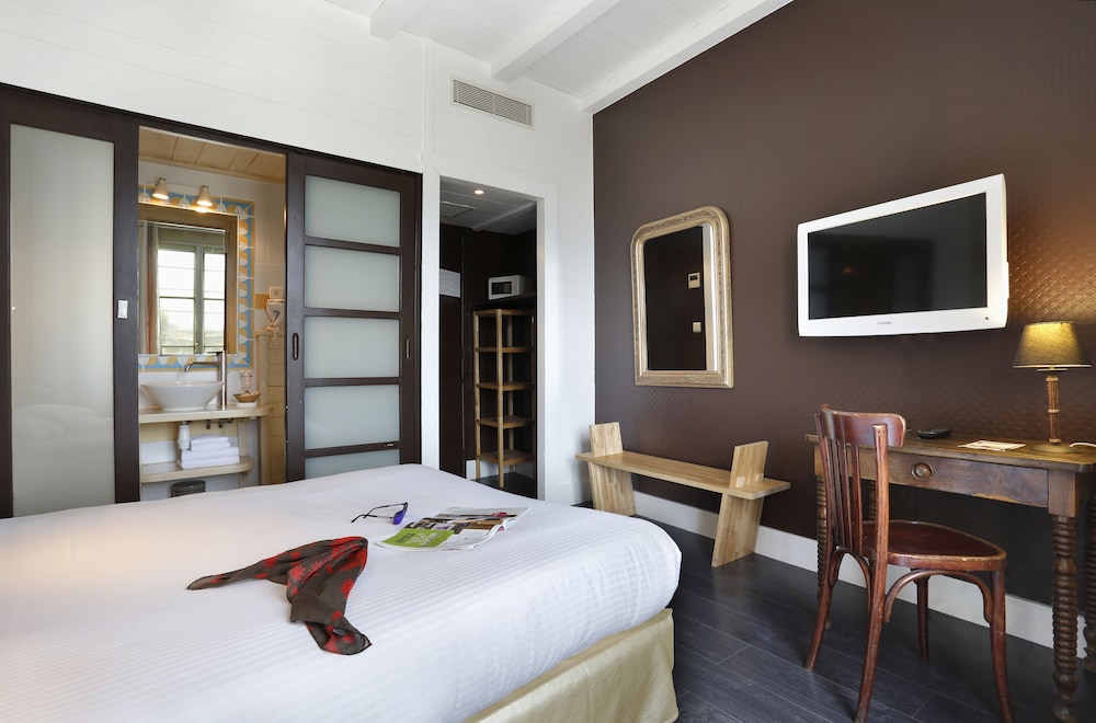 Hotel La Tour Intendance, Bordeaux 39/60