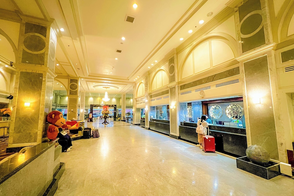 Patong Resort Hotel 61/66