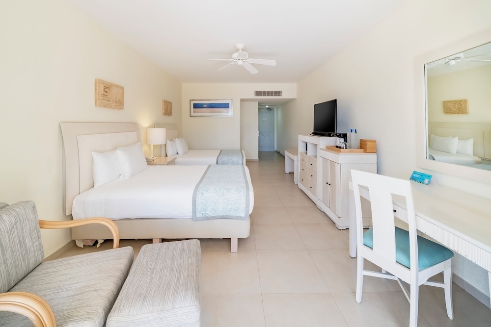 Villa, King Bed, Pool Side