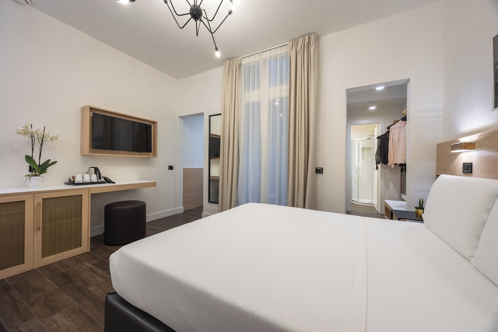 Hotel Globus 32/74