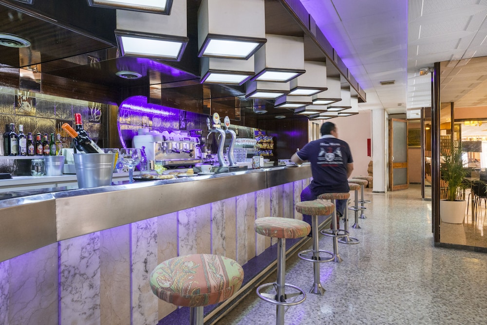 Hotel Marisol 34/50