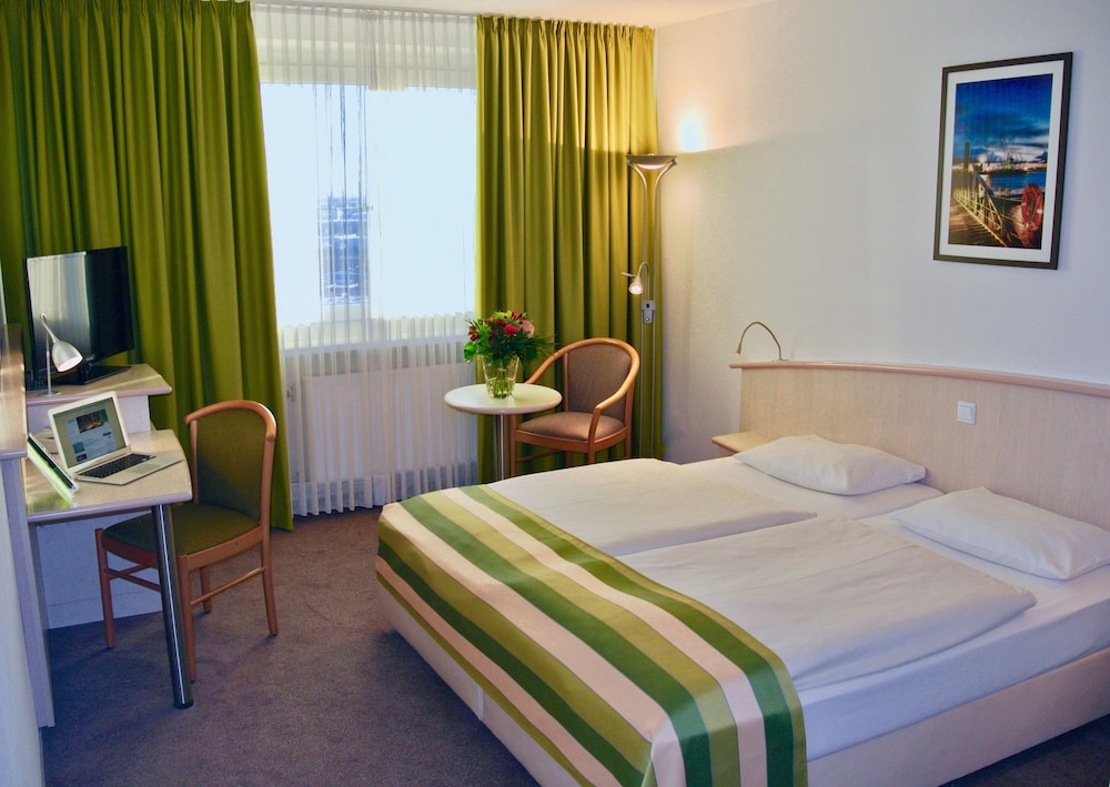 Panorama Inn 14/34