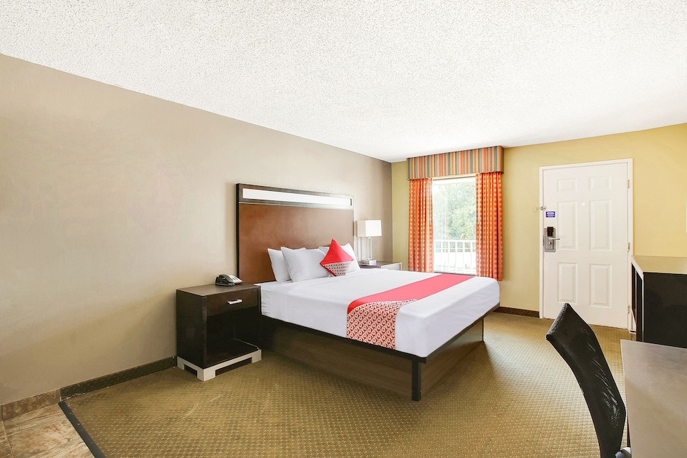 OYO Hotel Texarkana Trinity AR Hwy I-30 32/52