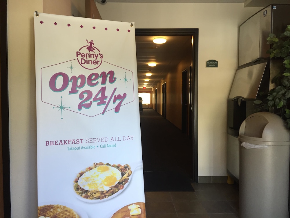 Travelodge by Wyndham Dunsmuir 19/29