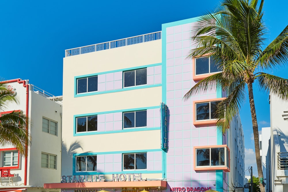 STARLITE HOTEL 3/50