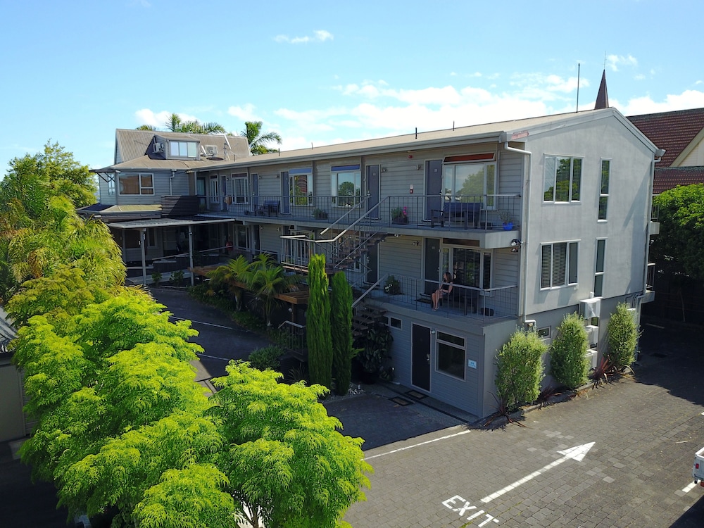 Abaco on Jervois 2/40