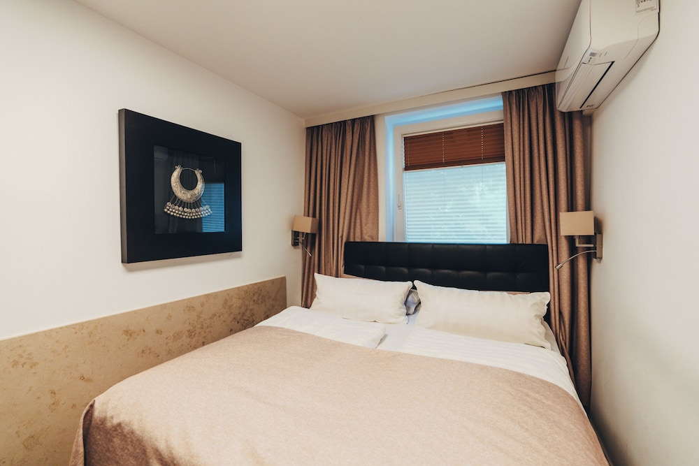 ECONOMY, DOUBLE BED