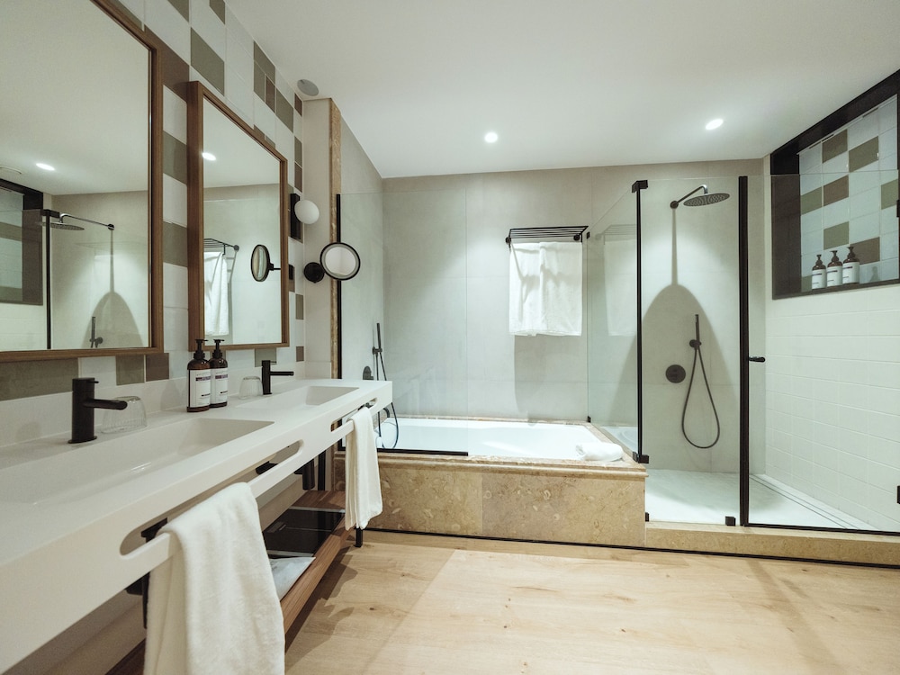 Preferred Club, Suite, Twin Beds, Ocean View, Sofa، Hyatt Ziva Madeira 4/5