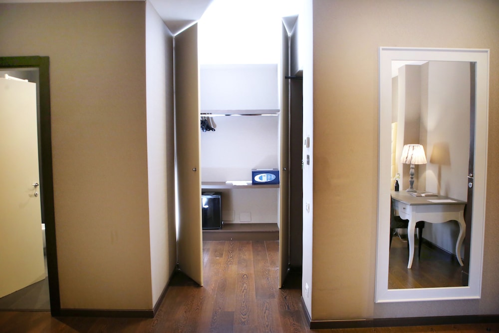 Th Roma Carpegna Palace 25/50