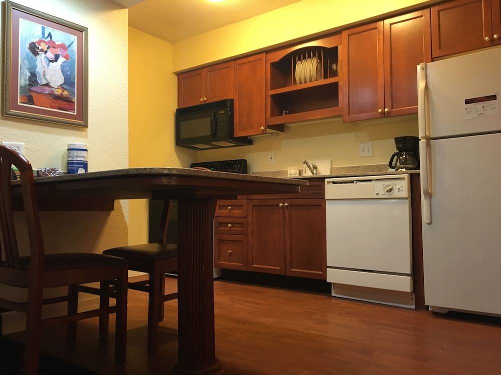 Affordable Suites of America Grand Rapids (Ex Hawthorn Suites by Wyndham) 7/49
