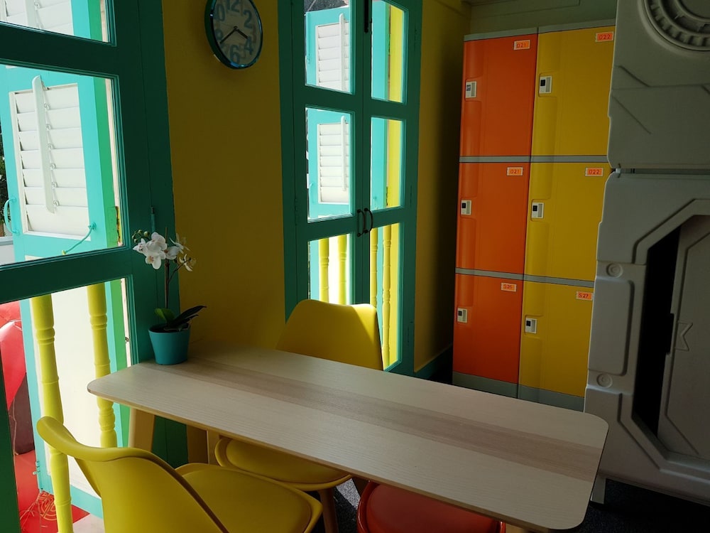 Galaxy Pods at Chinatown 23/34