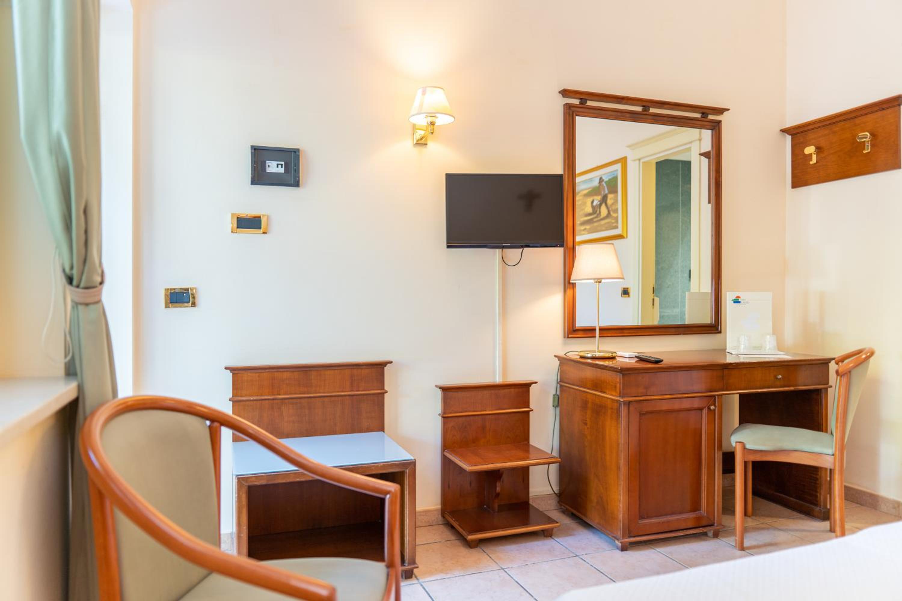Hotel Santa Lucia 33/50