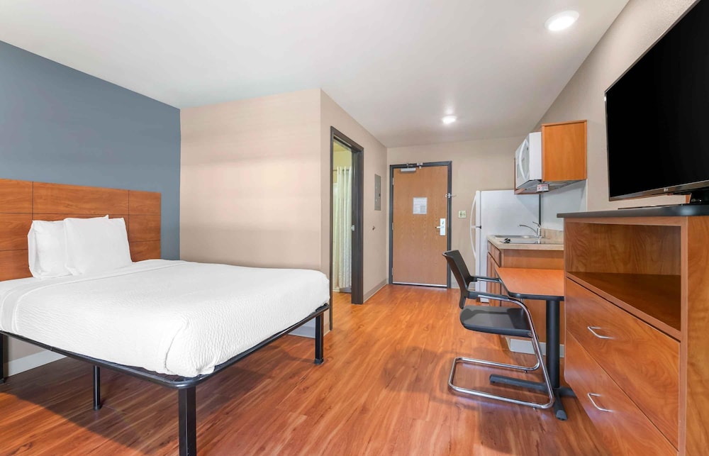 Extended Stay America Select Suites Atlanta Chamblee 13/53