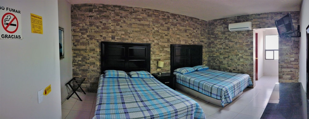Hotel Laguna Inn 6/29