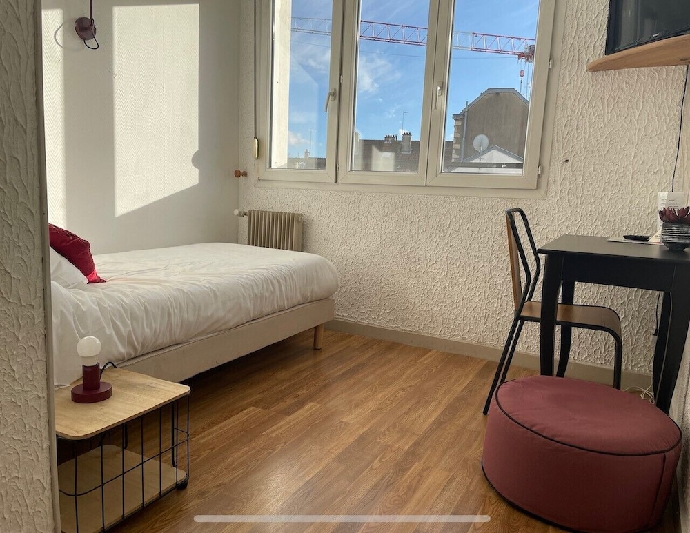 HOTEL LE THUROT 21/50