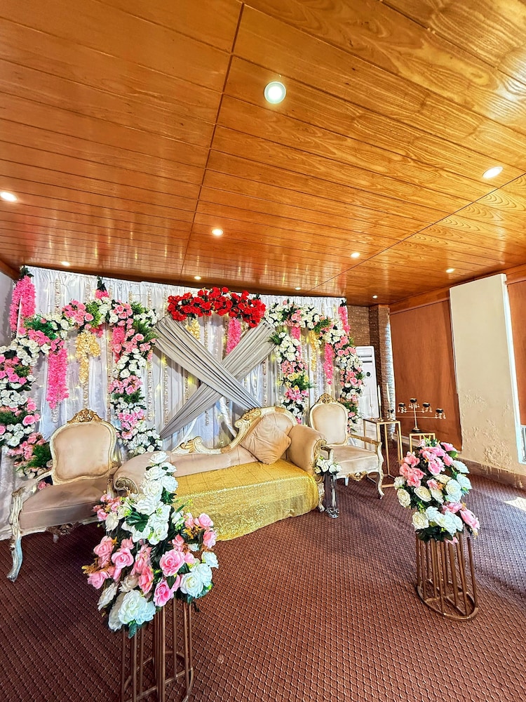 Grand Islamabad Hotel 18/68