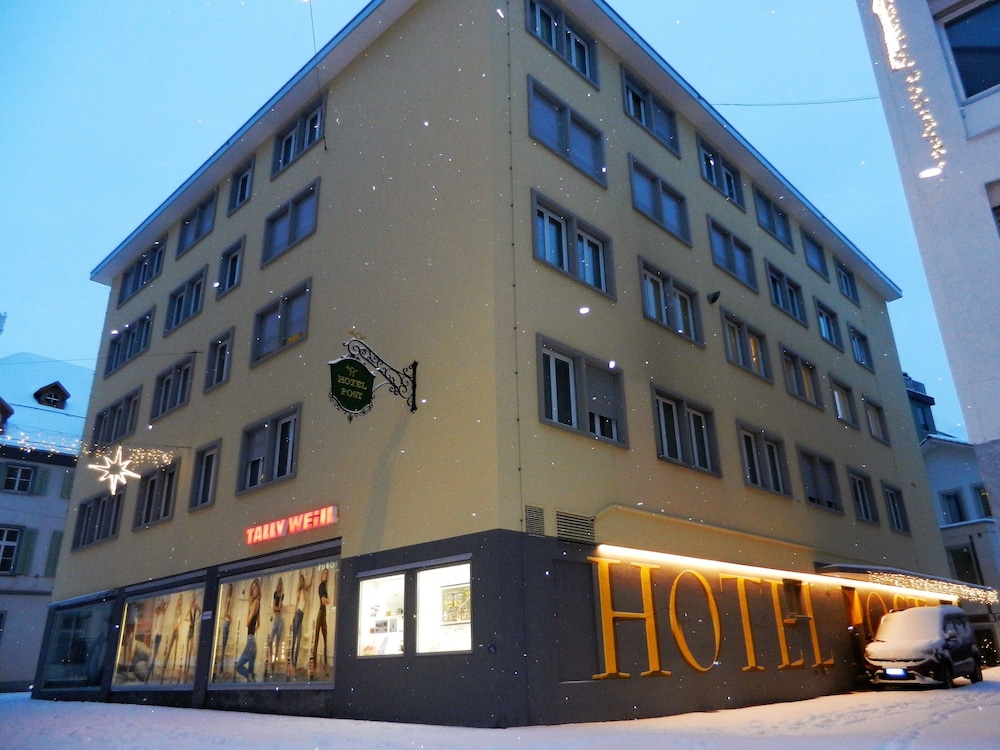 Central Hotel Post 49/57