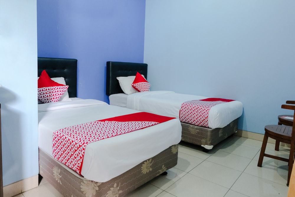 Hotel O Guest House Amalia Malang 28/52