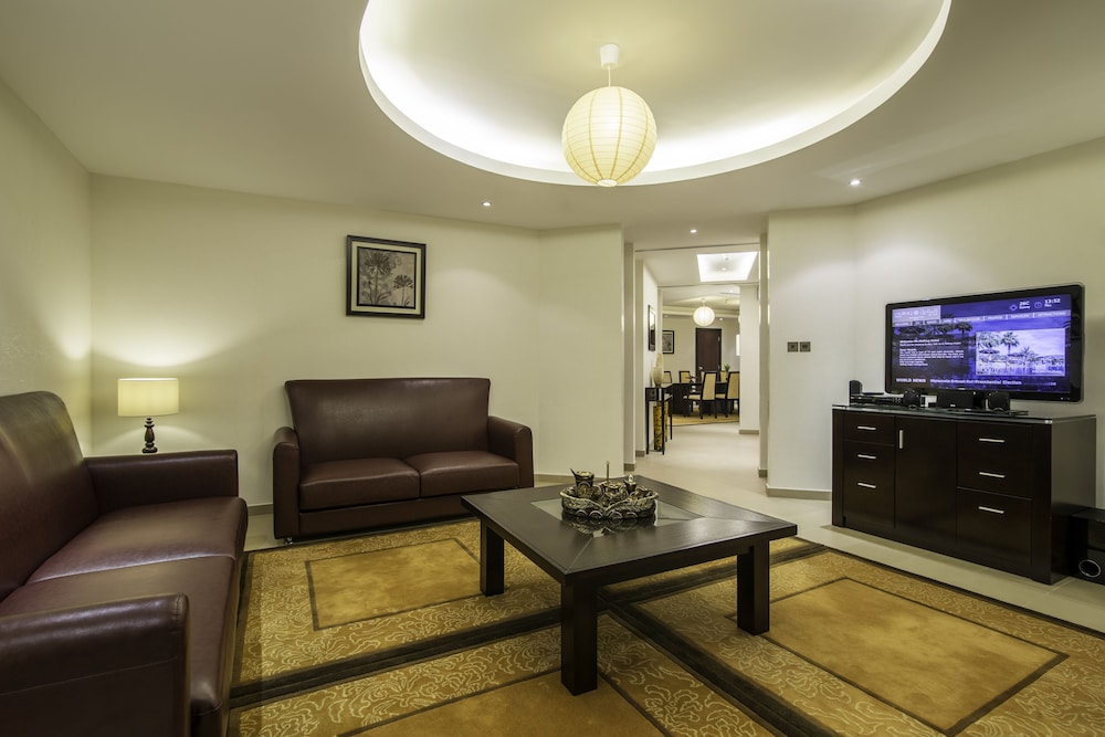 Metropolitan Al Mafraq Hotel 49/71