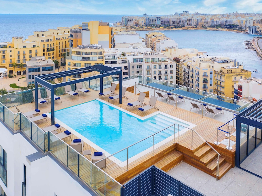 Mercure St. Julian s Malta 62/69