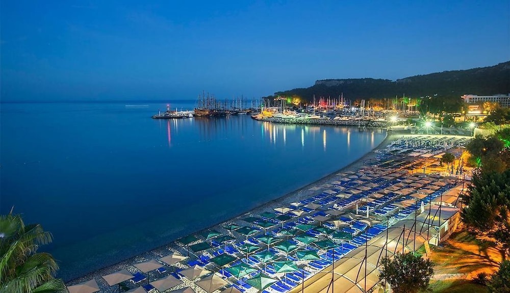 Viking Beach Hotel & Spa 24/26