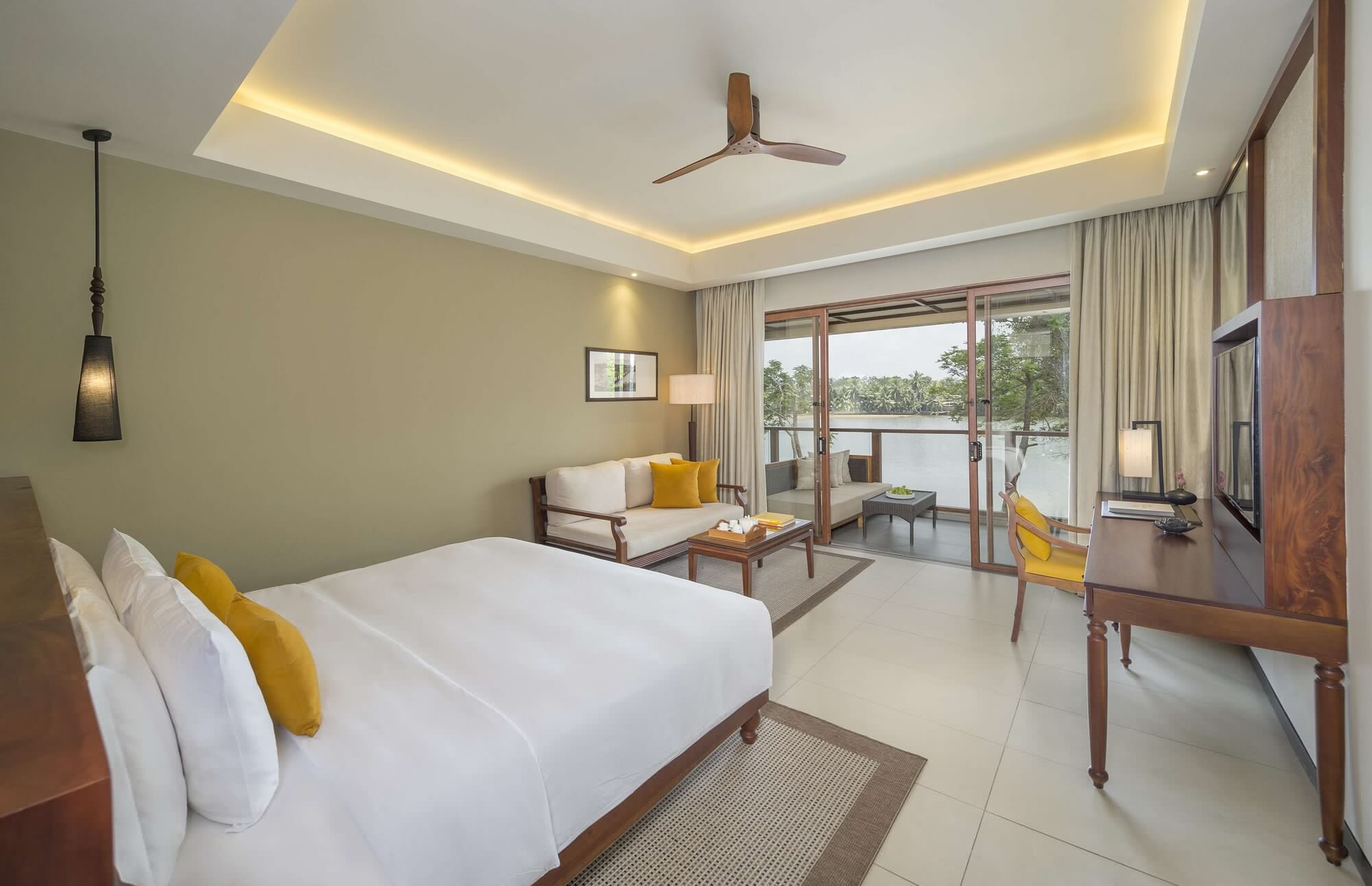 Deluxe, King Bed, Lagoon View