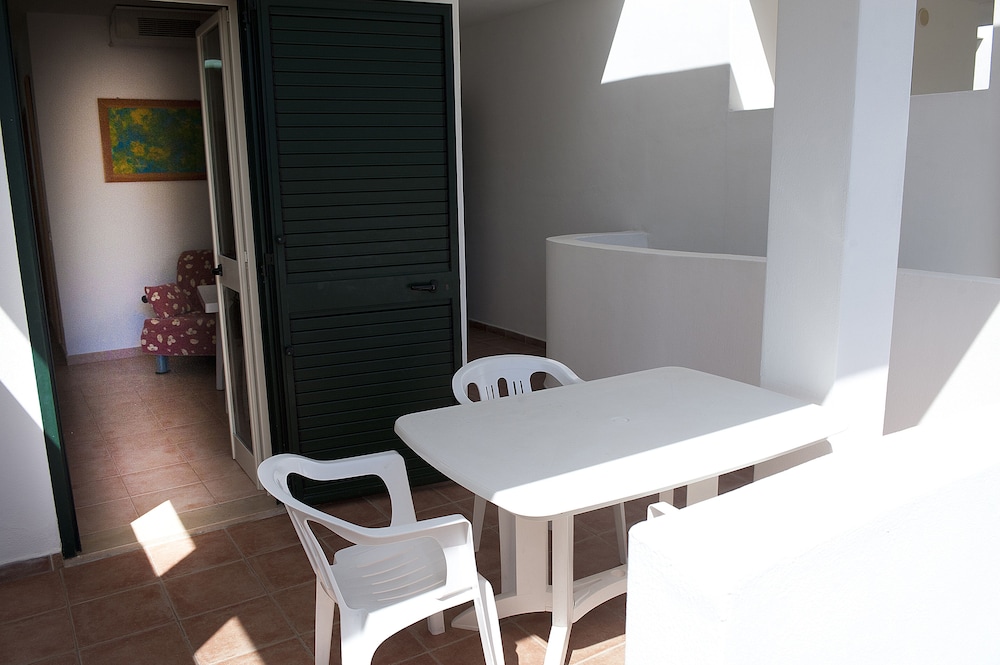 VILLAGGIO LE DIOMEDEE 70/70