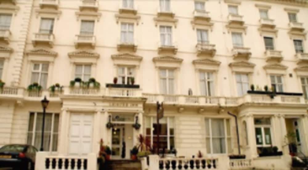 Leisure Inn Hotel 4/56