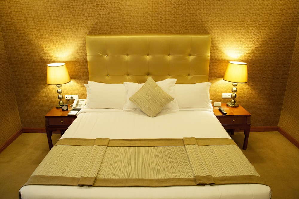 Jupiter International Hotel Cazanchise 18/66