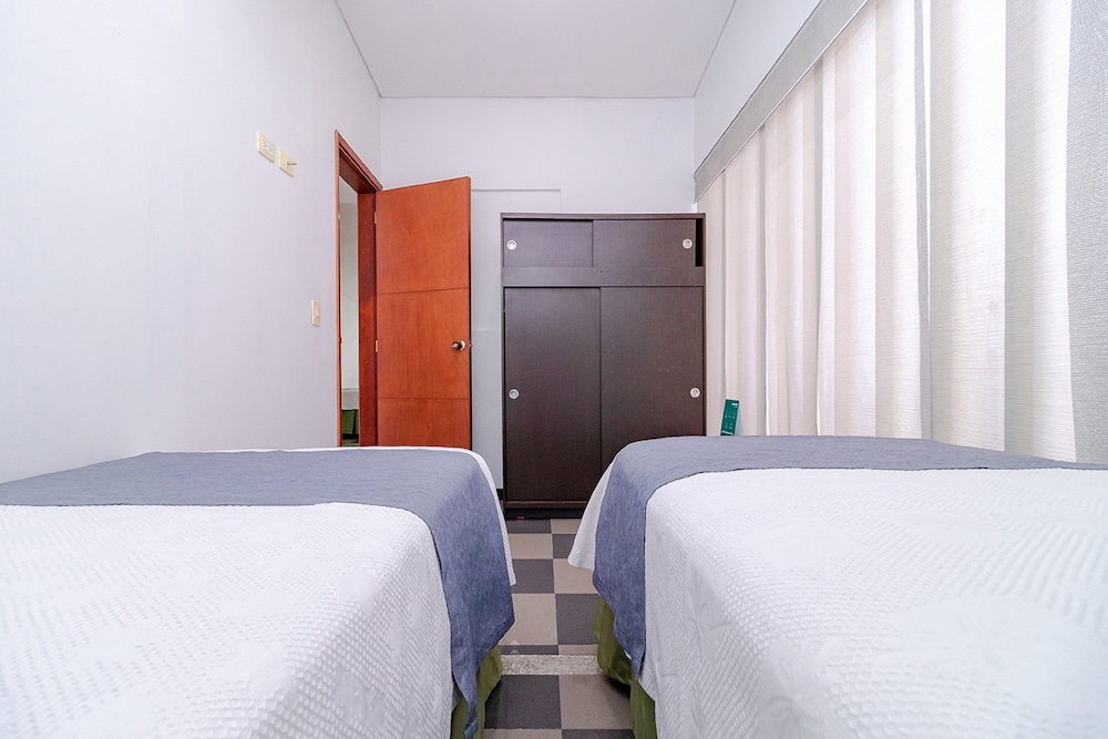 Ayenda 1043 Apartahotel Kafir 29/59