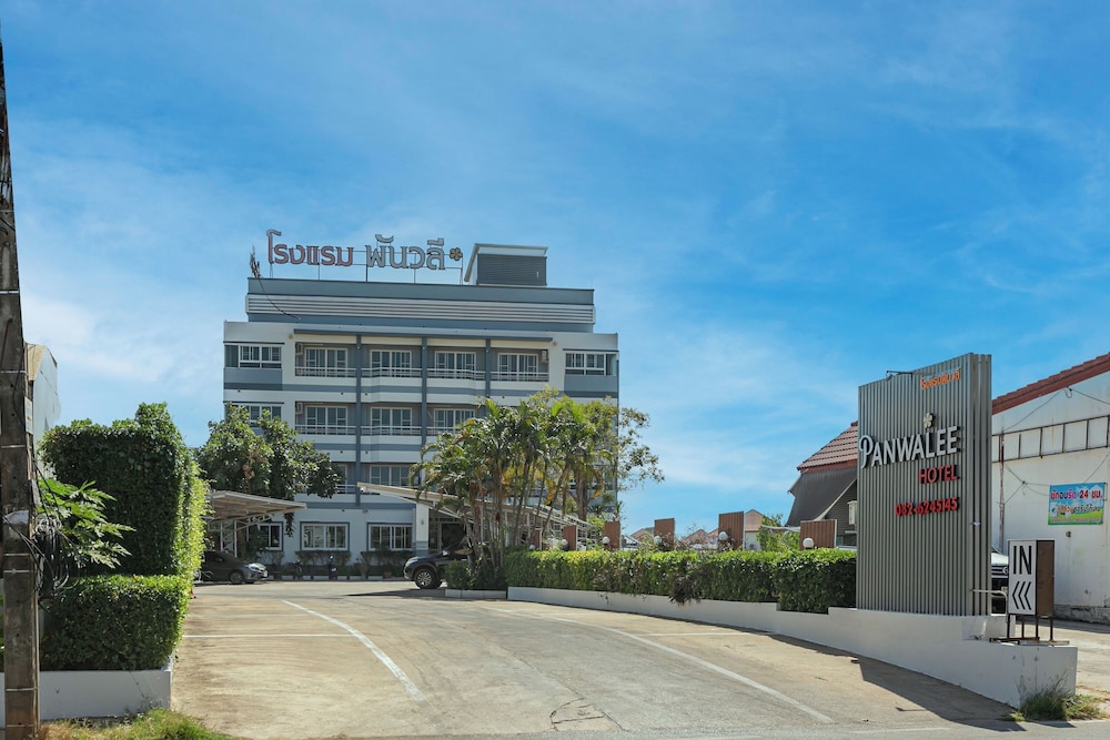 Panwalee Hotel 59/64
