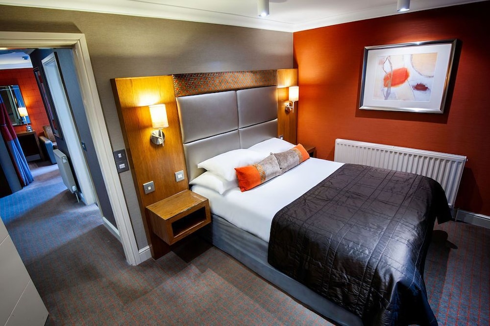 Courtyard, Queen Bed, No Sea View, Sofa