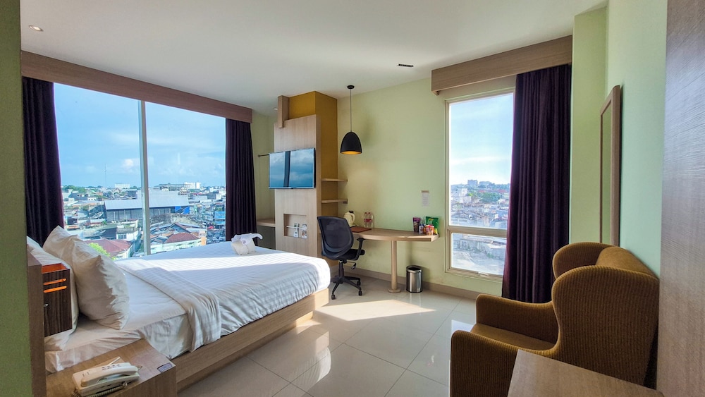 Infinity Hotel 23/42