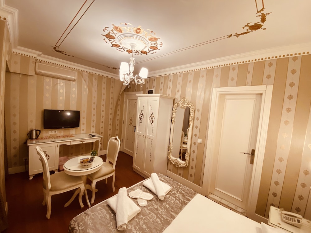 Alyon Hotel Taksim 44/56