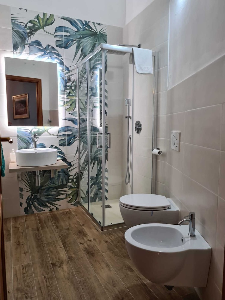 Artemide Hotel 34/39