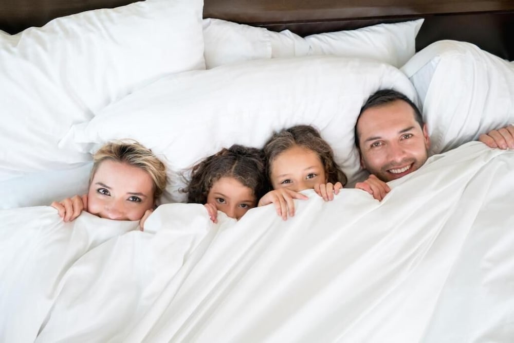 CUBE Family Boutique Capsule Hotel at Chinatown 38/66