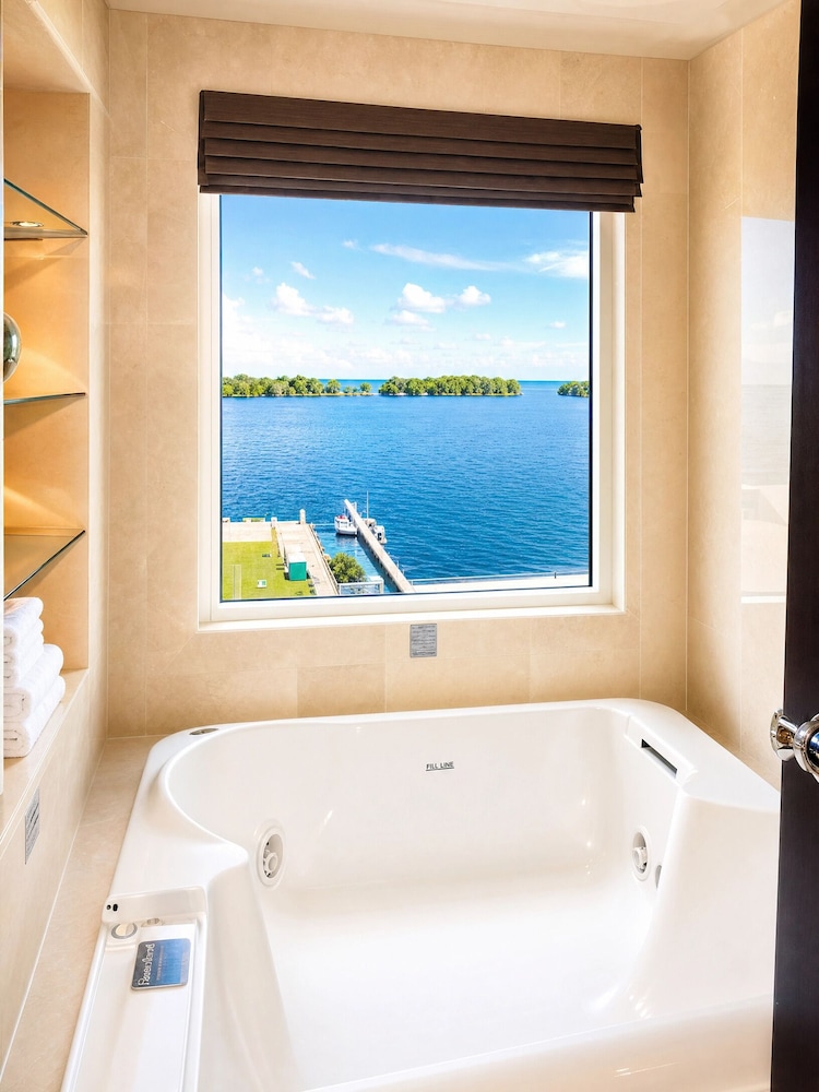 Harrah's Gulf Coast - A Caesars Rewards Destination 48/48