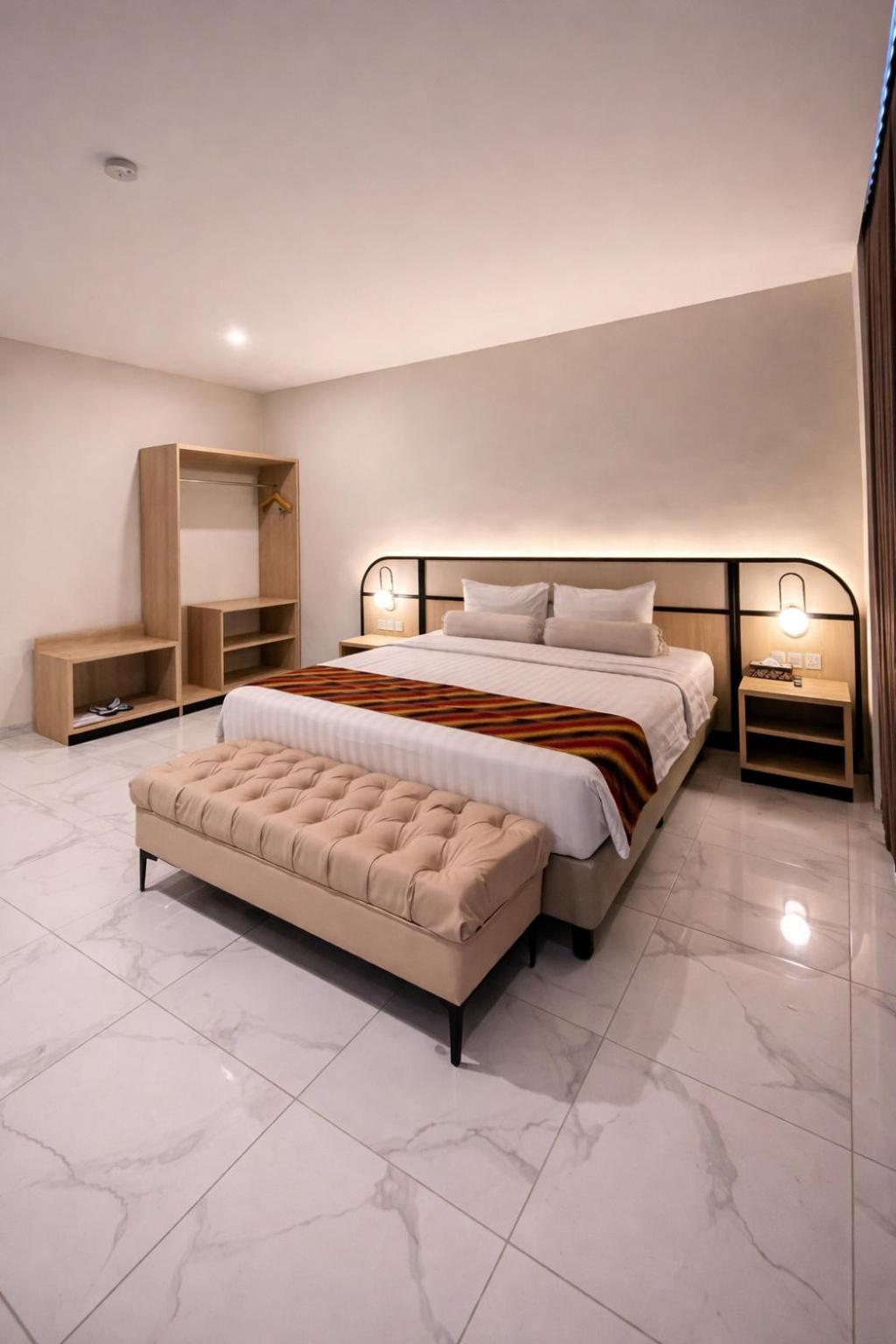 Front One Hotel Harvest Wonosobo 17/28